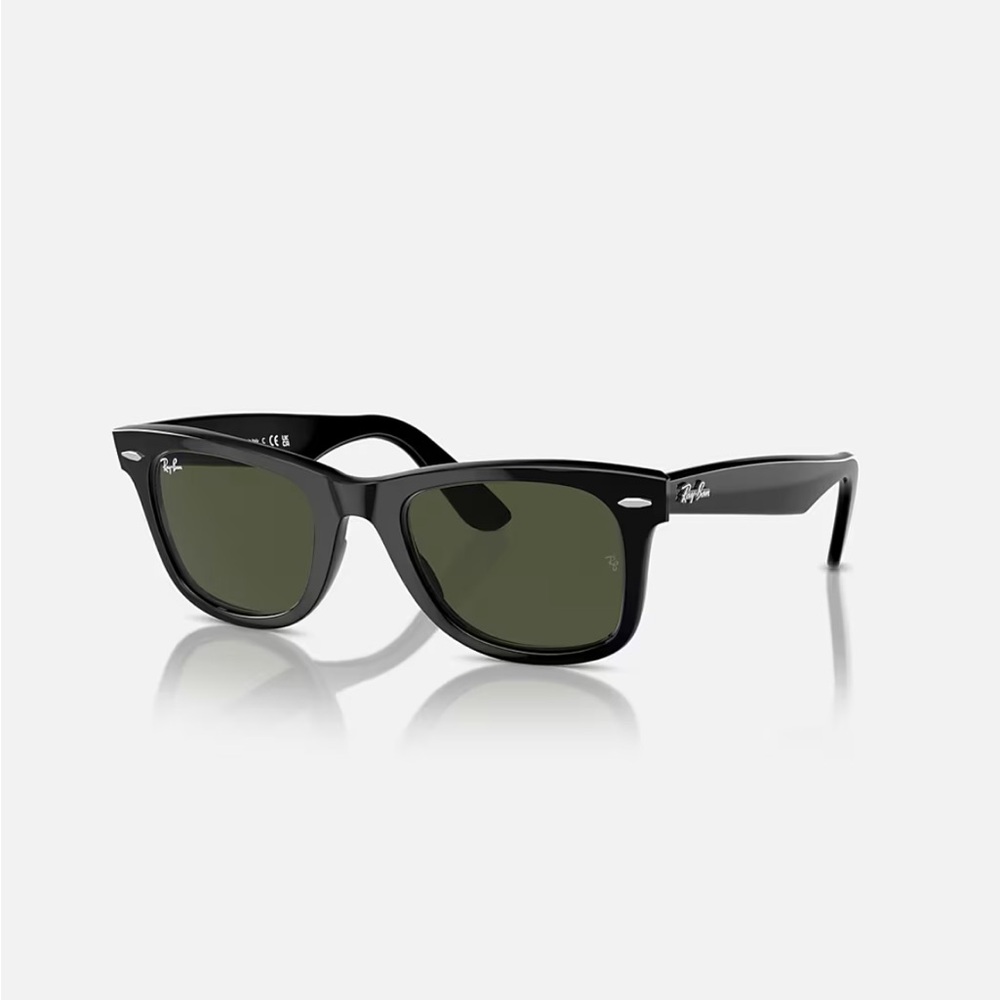 NWT Ray-Ban Classic Wayfarer
